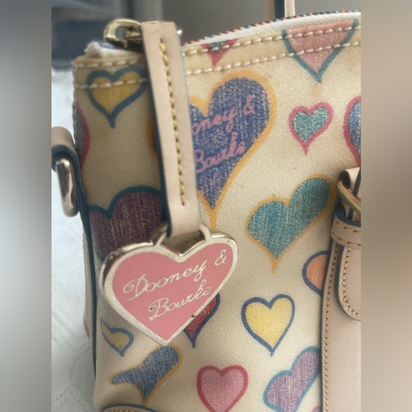 Vintage Dooney & Bourke RAINBOW ZIPPER heart shoulder bag - Picture 12 of 15